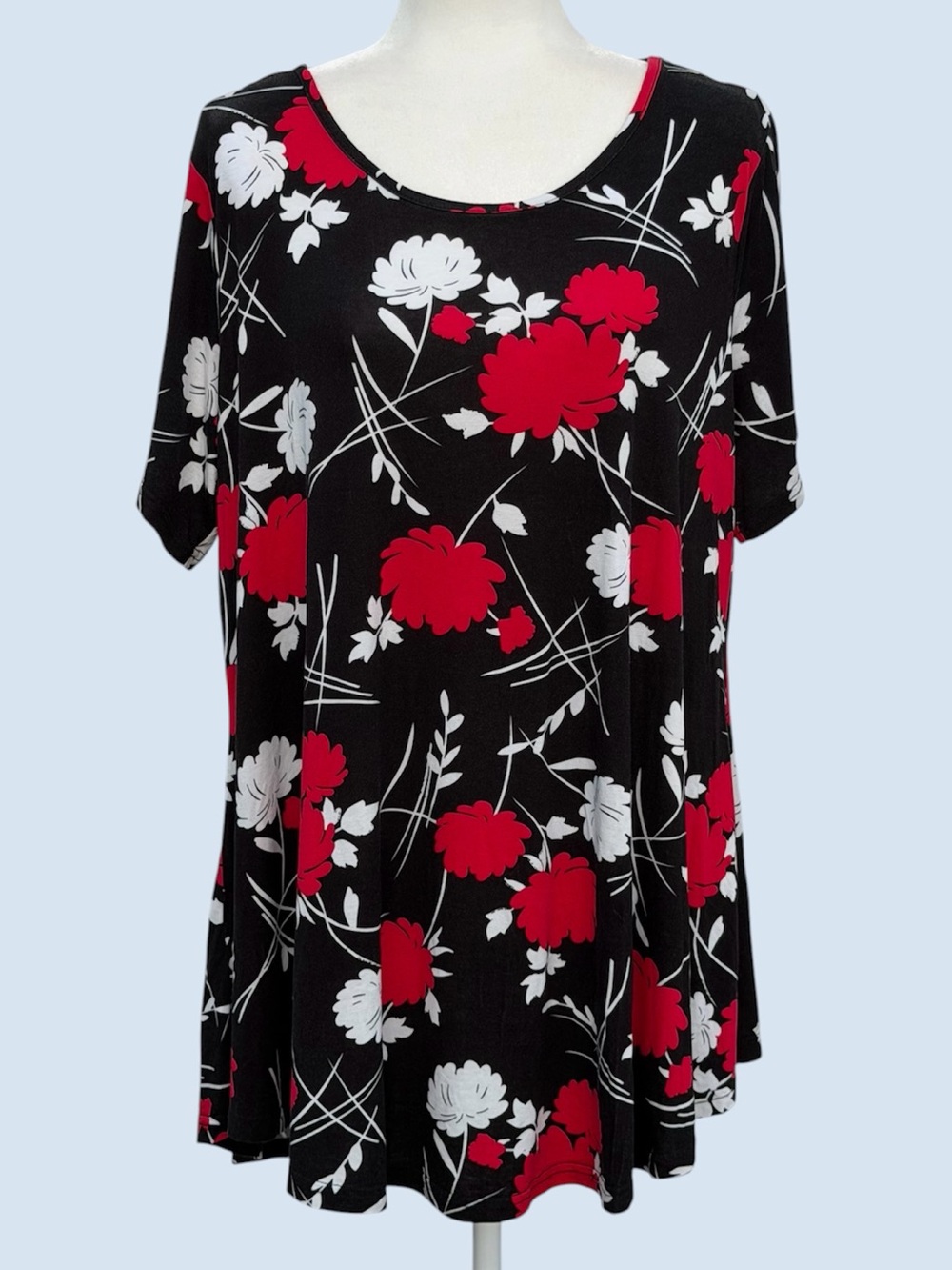 Esenchel Red, White and Black Floral Short Sleeve Swing Top ~ Women’s 2X Plus